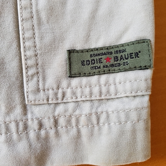 Vintage Eddie Bauer's Men's Twill Cargo Shorts - Picture 4 of 6